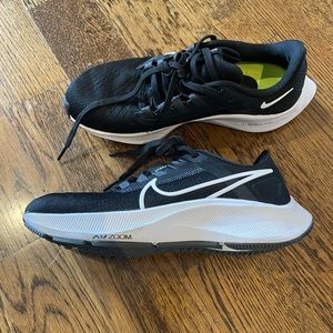 Nike air zoom pegasus 38 size 6 - almost new barley worn